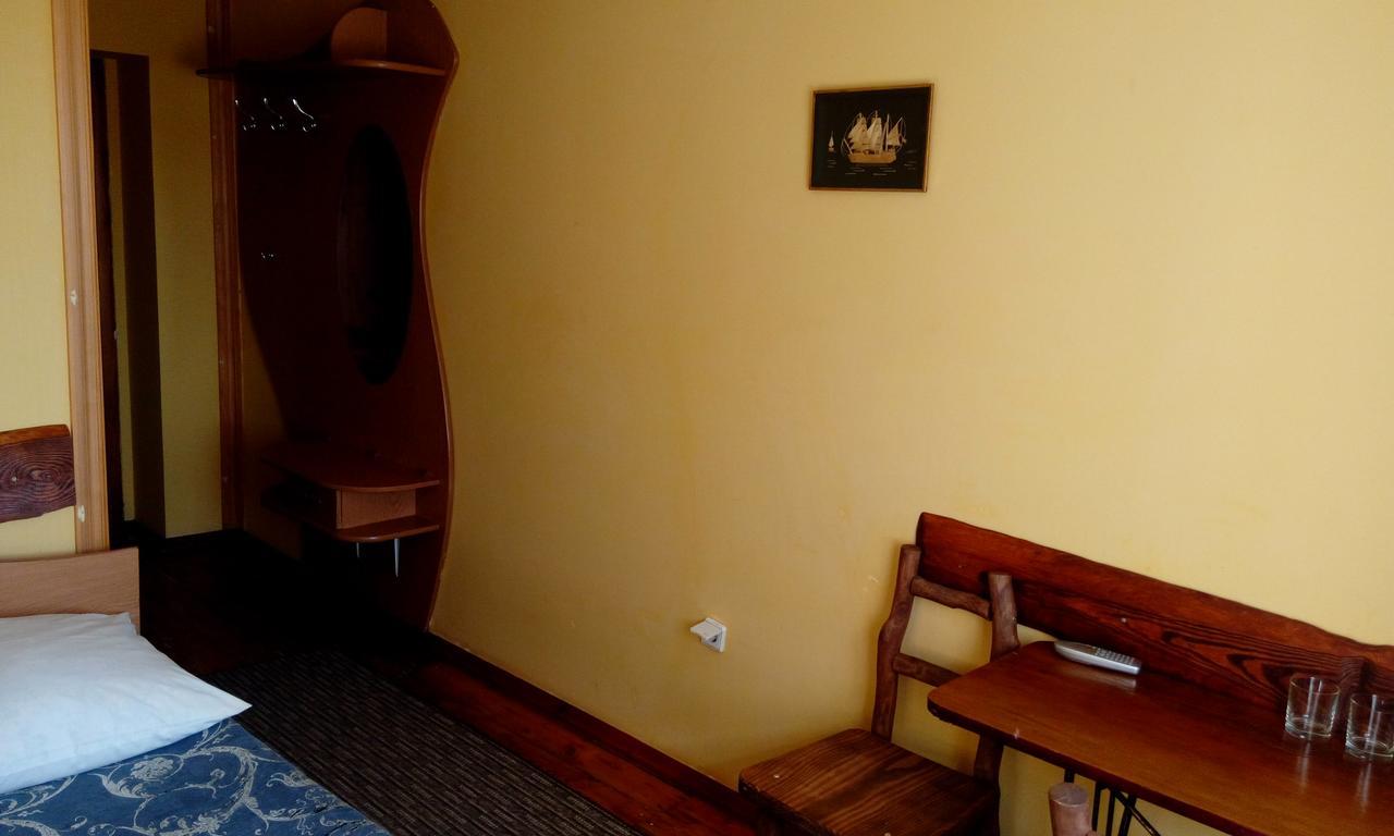 Maetok 4 Pidkovy Motel Podbereztsy Exterior foto